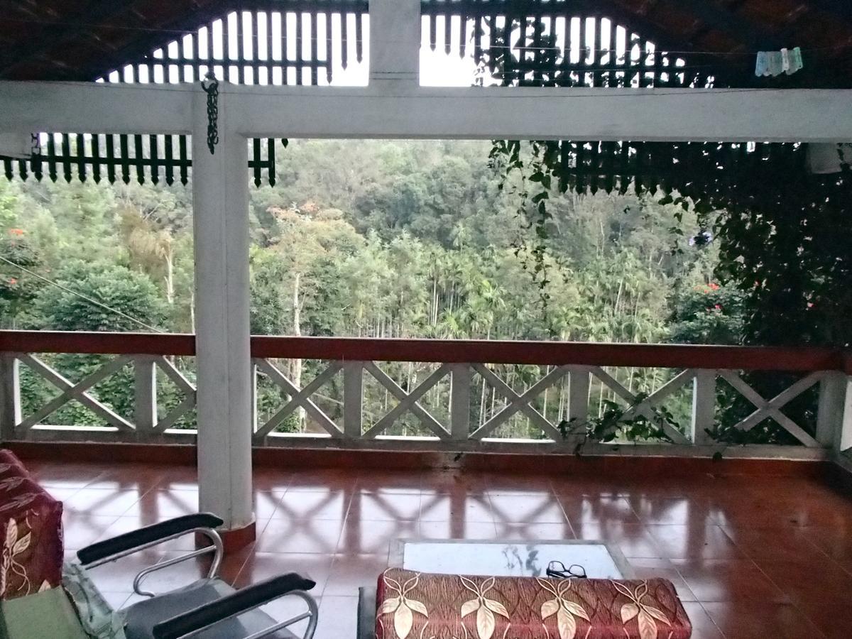 Coorg 4 C'S Little Paradise 마디케리 외부 사진